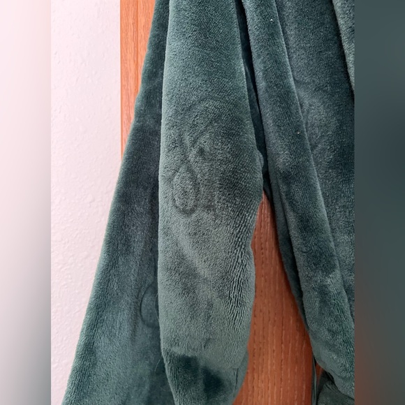 Victorias Secret Robe M/L - Picture 4 of 6